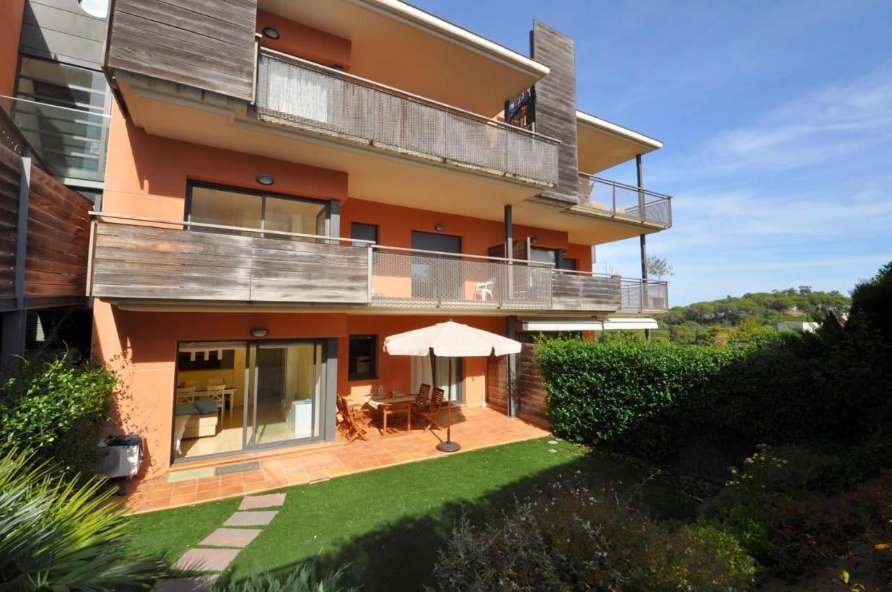 Pretty Garden Apartment Next To A Charming Beach Lloret de Mar Eksteriør bilde