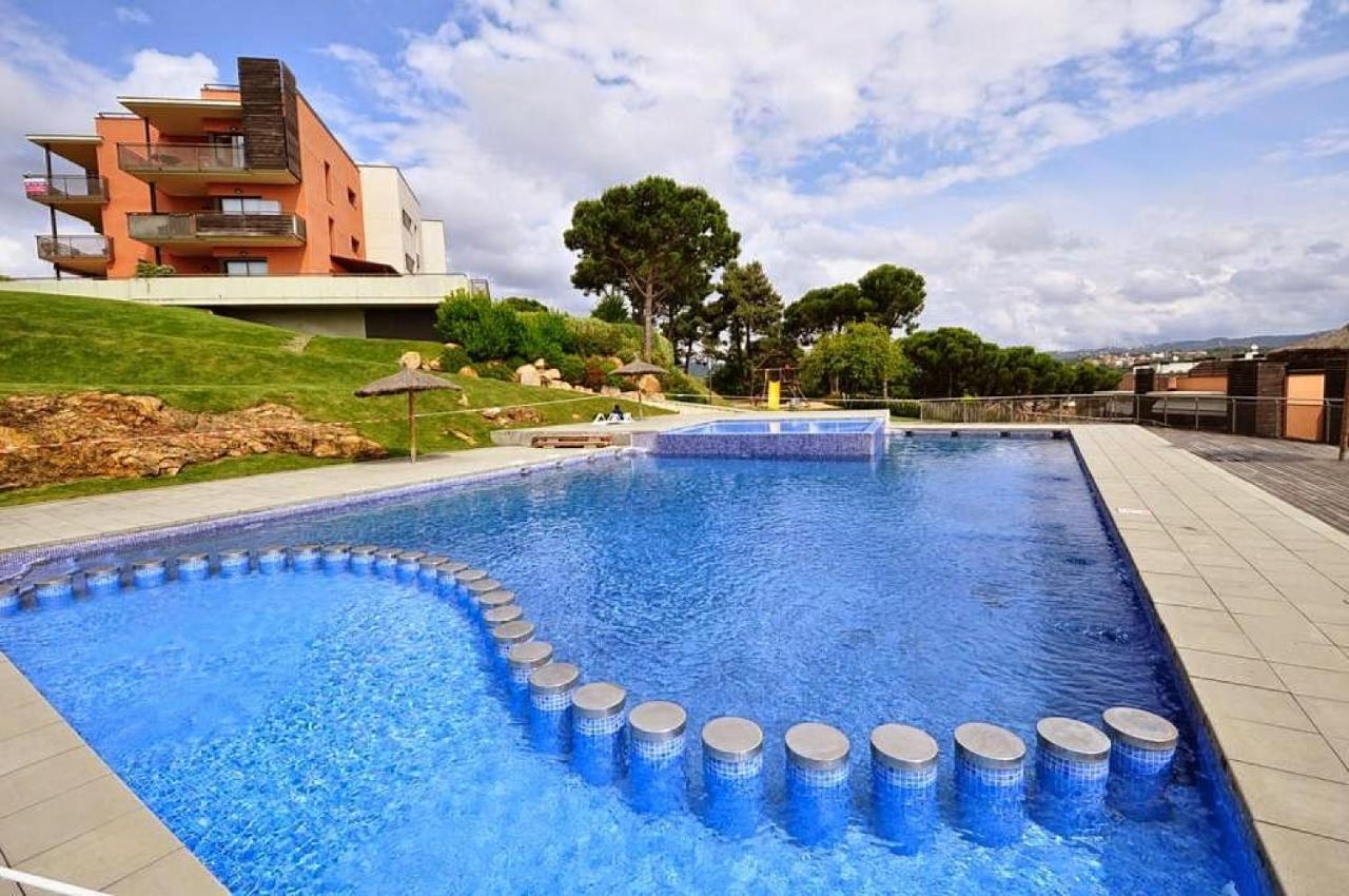 Pretty Garden Apartment Next To A Charming Beach Lloret de Mar Eksteriør bilde