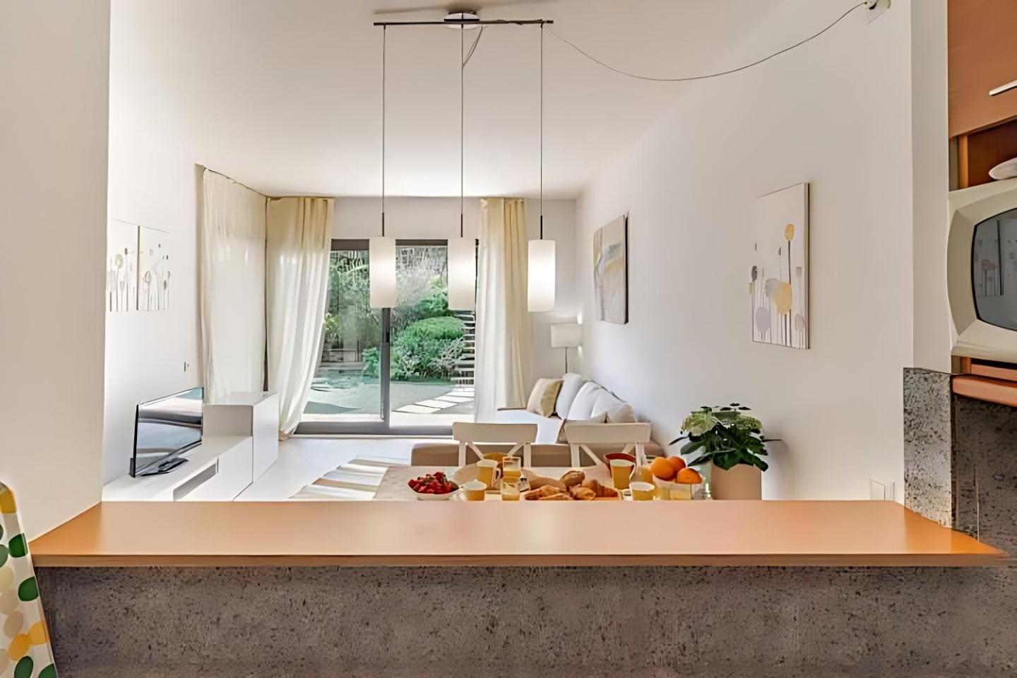 Pretty Garden Apartment Next To A Charming Beach Lloret de Mar Eksteriør bilde