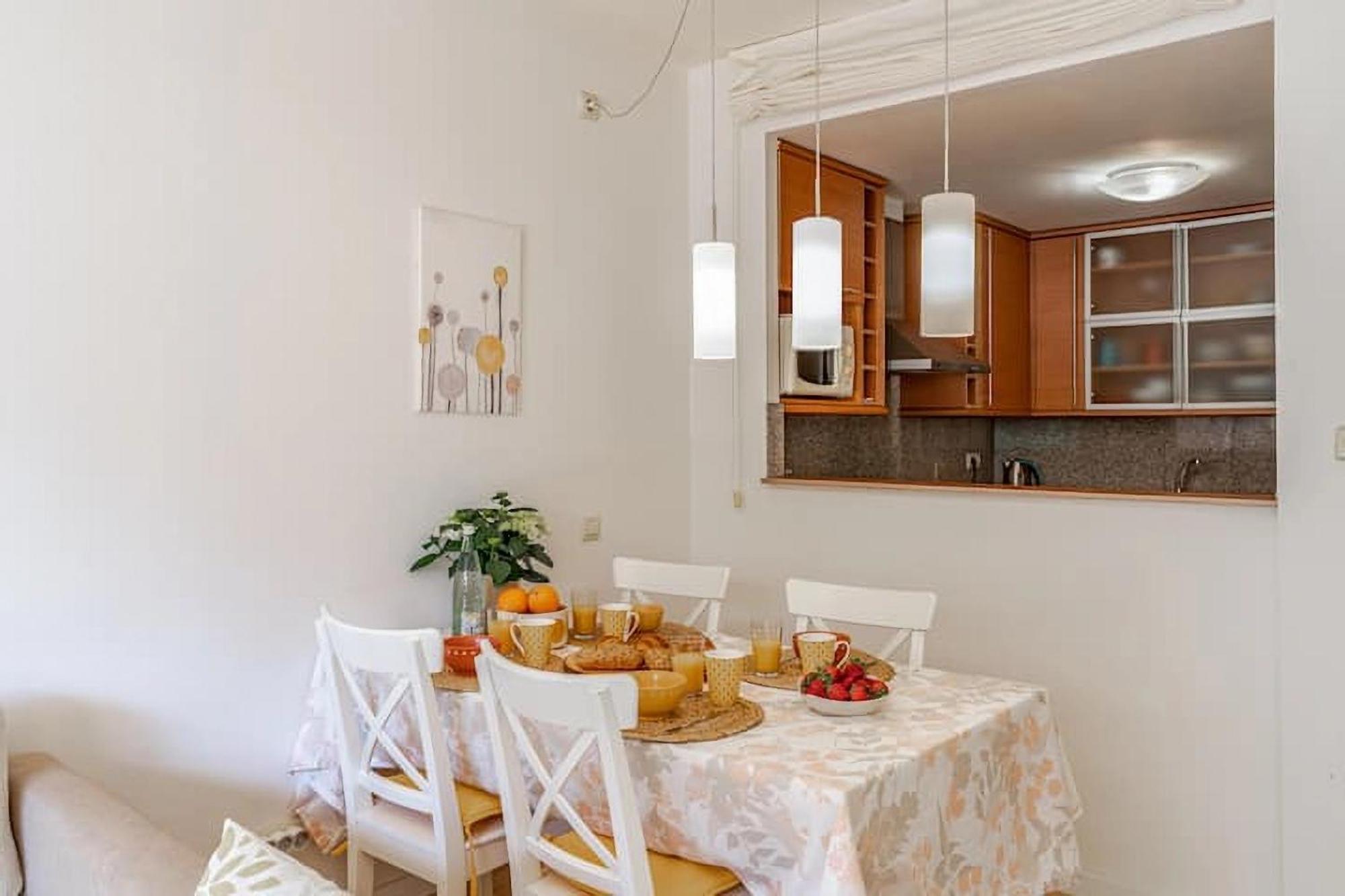 Pretty Garden Apartment Next To A Charming Beach Lloret de Mar Eksteriør bilde
